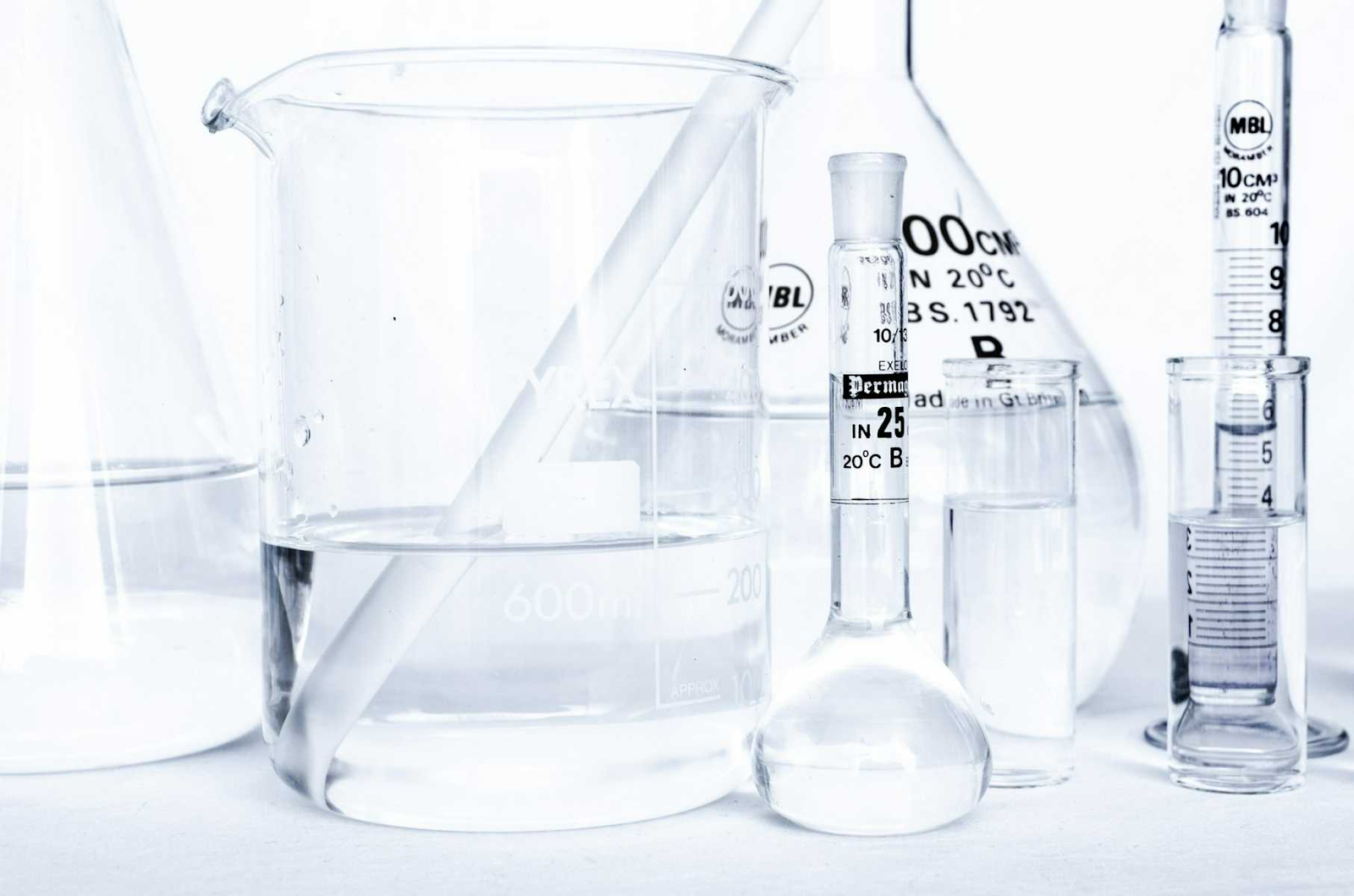 Cómo obtener la mejor calidad de agua para laboratorios